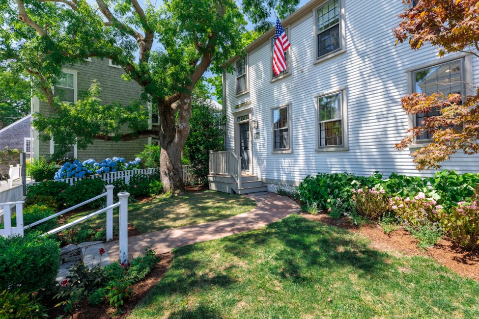21.5 Hussey Street Nantucket Image