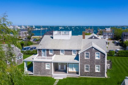 2 Francis St, AKA 2 Shore Rd Town