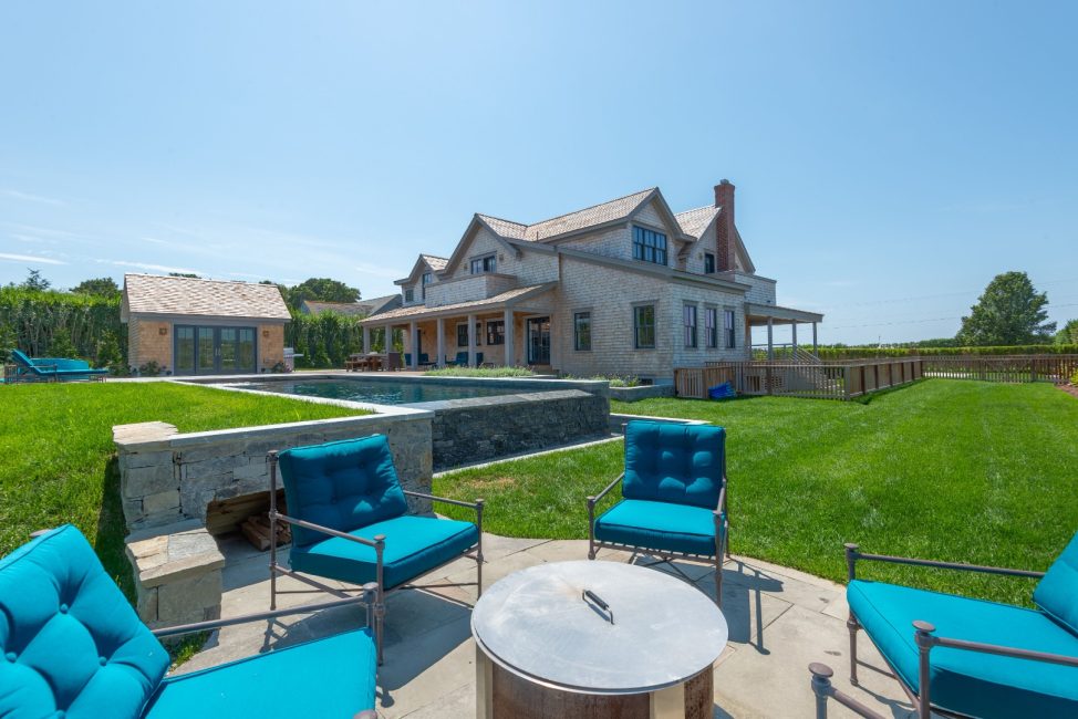 1 Smooth Hummocks Way & 1 Farmview Drive Nantucket Image