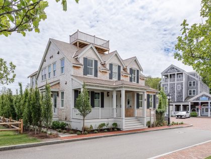 10 White Elephant Way Town