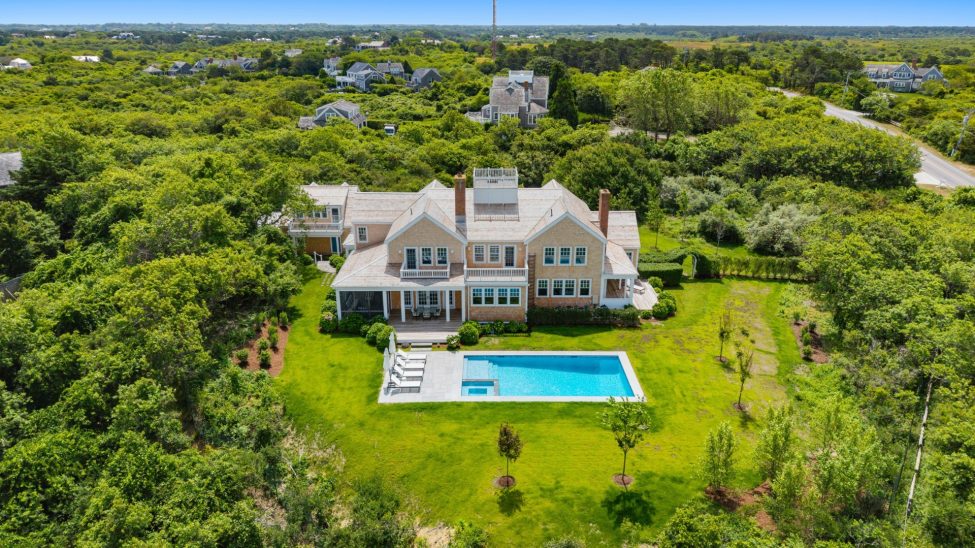 11 Eel Point Road Nantucket Image