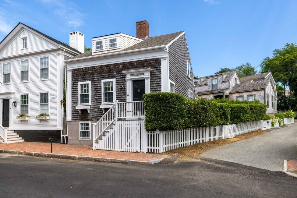 34 Pine Street Nantucket Image