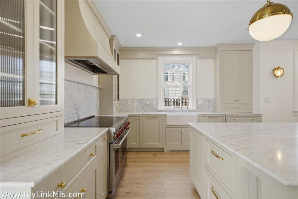  85 Orange Street Image 13
                                    