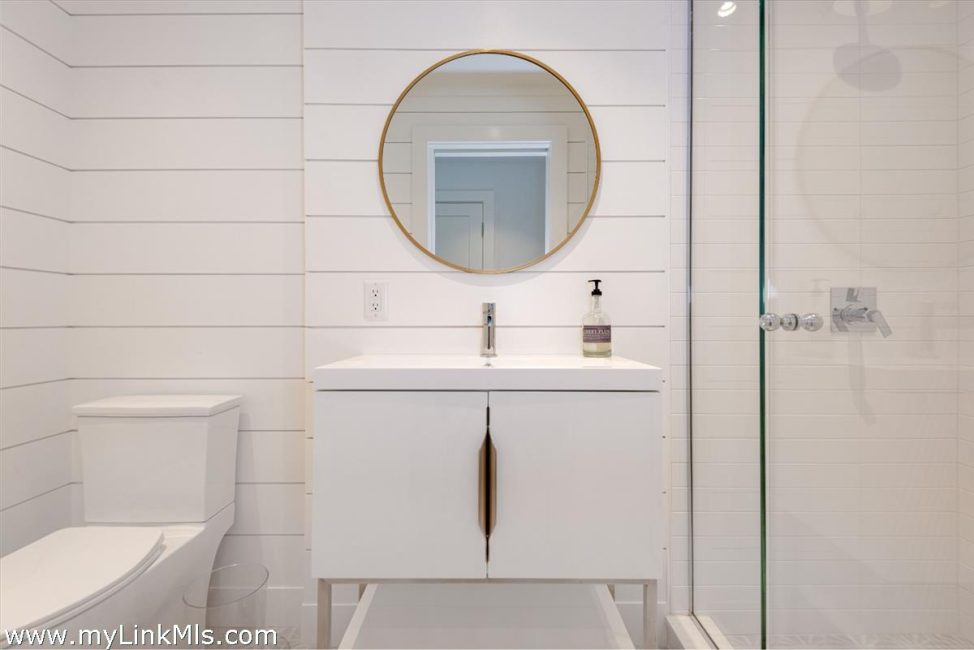  26 Pequot Street Image 27
                                    