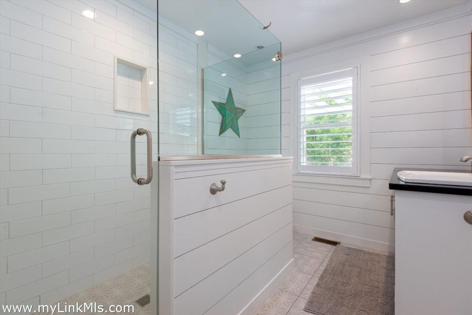  26 Pequot Street Image 42
                                    