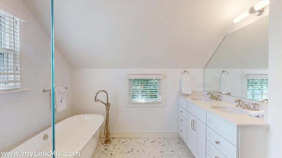  39A Milk Street Image 37
                                    