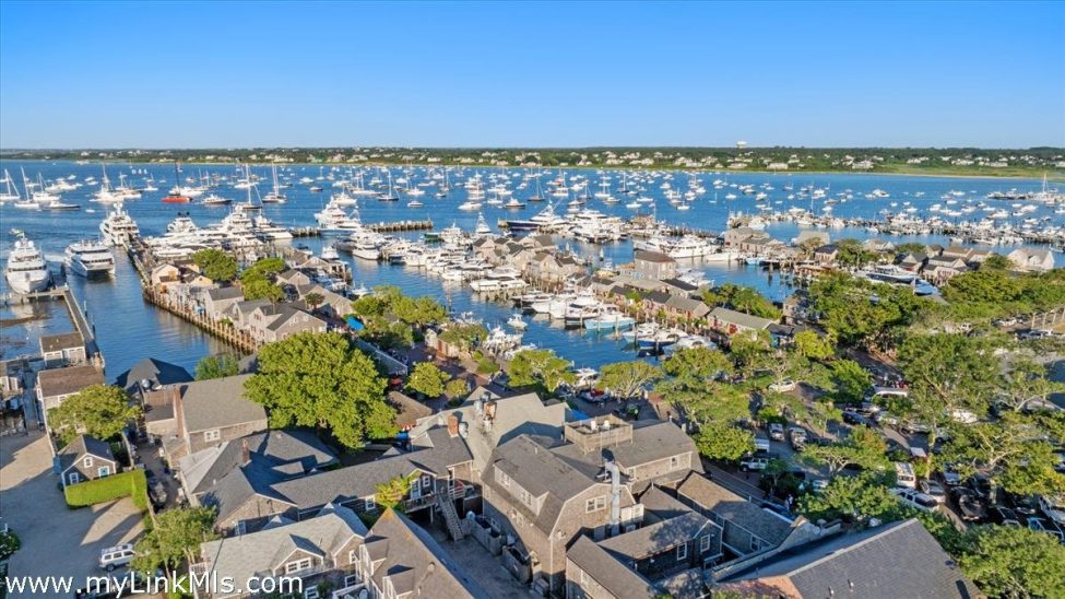  20 Straight Wharf # B Image 18
                                    