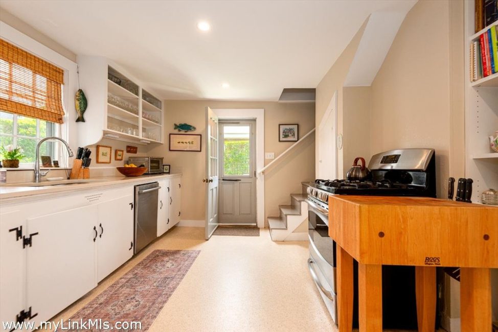  12 Cottage Avenue Image 19
                                    